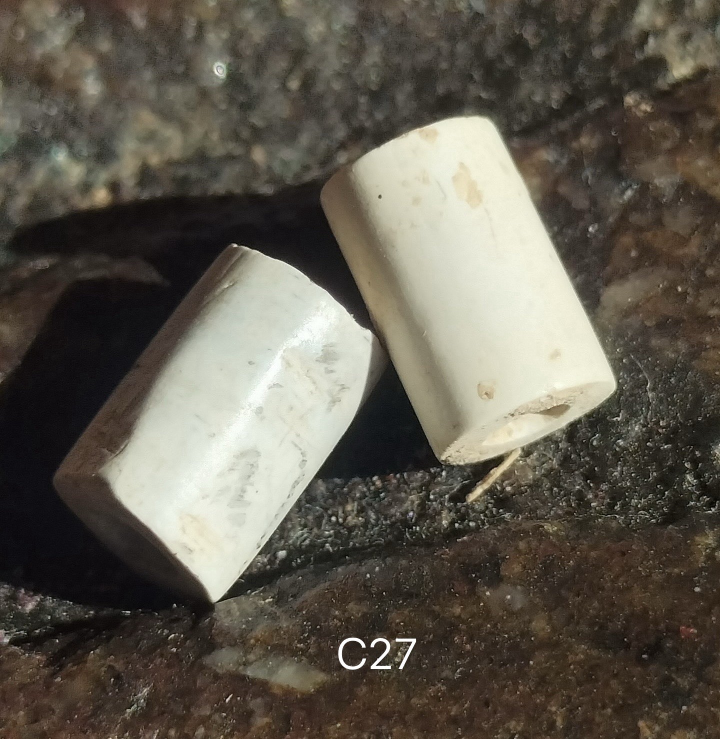 C27 Ancient Chinese Hongshan Culture Jade Tube, Neolithic Jade Artefact 红山文化鸡骨白 C27 Ancient Chinese Hongshan Culture Jade Tube, Neolithic Jade Artefact 红山文化鸡骨白
