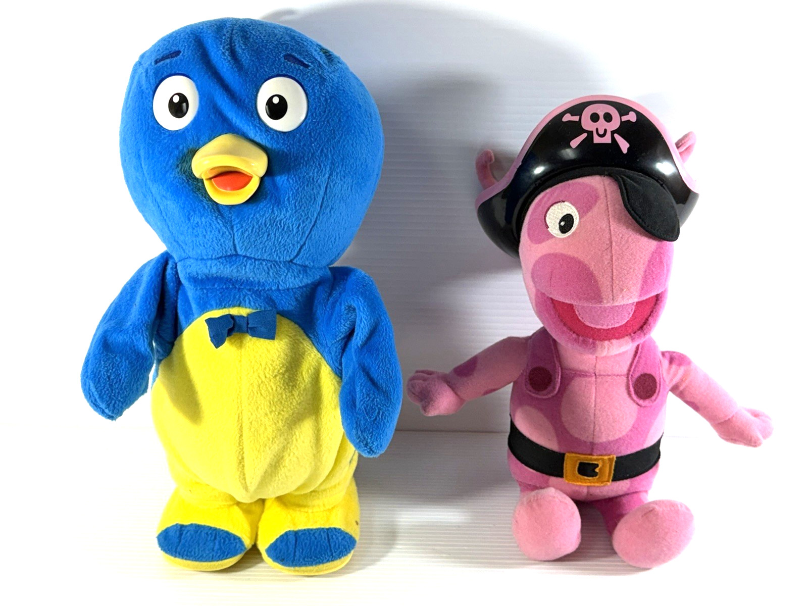 Fisher-Price 2005 Backyardigans Pablo Sing & Spin Explore Uniqua Pirate WORKS