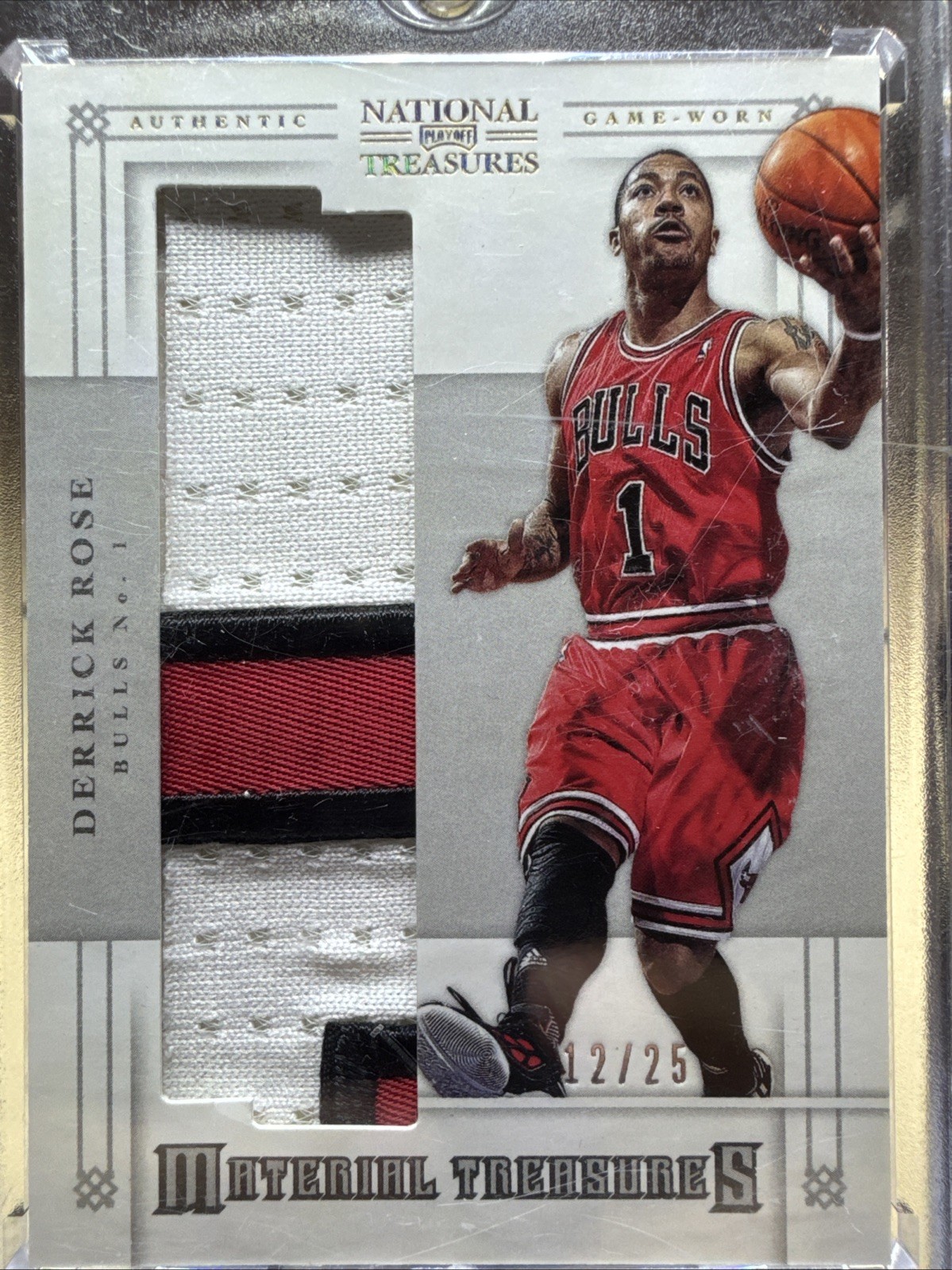 Derrick Rose 12/25 Game Used Patch 2012 13 National Treasure Derrick Rose 12/25 Game Used Patch 2012 13 National Treasure