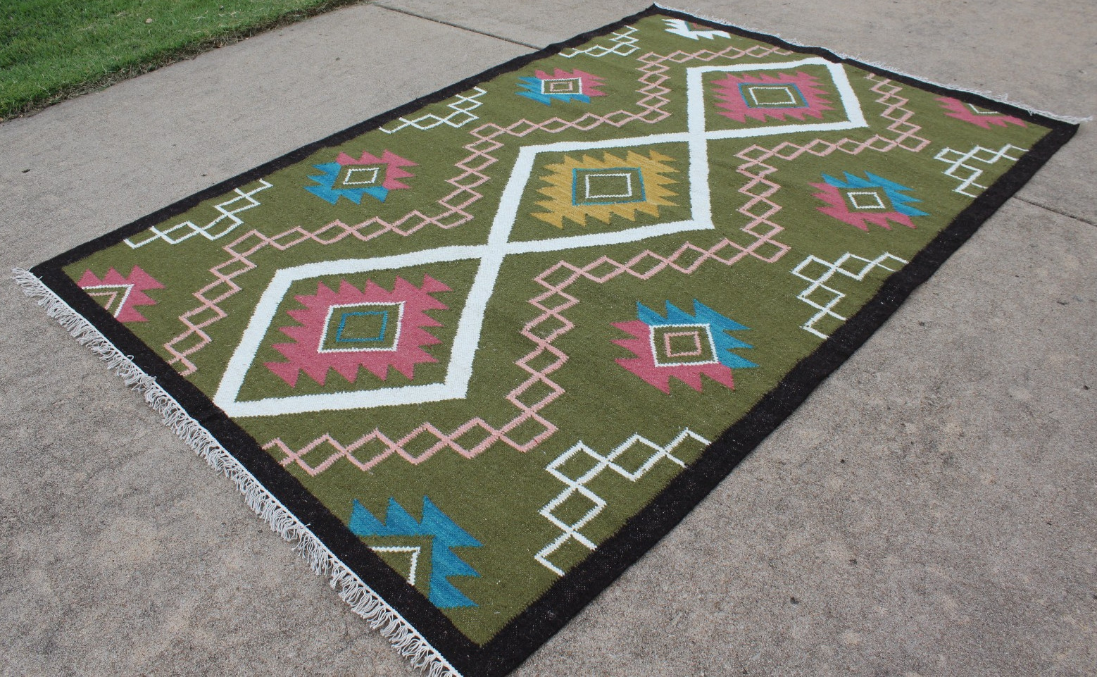 Vintage Sage Green Scandinavian Flatweave Wool Rug - Geometric Boho - 5.3\' x8.4\' Vintage Sage Green Scandinavian Flatweave Wool Rug - Geometric Boho - 5.3\' x8.4\'