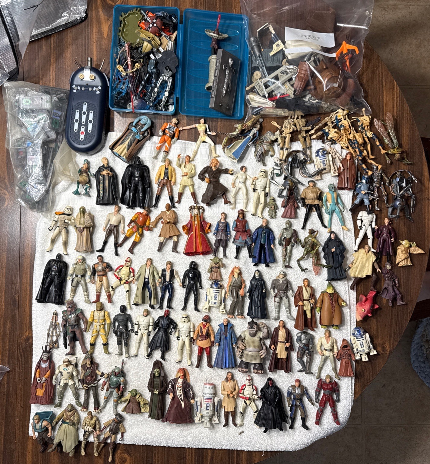 Star Wars Hasbro 1998/04 Figures & More 100+ Piece LOT Major Collection Access