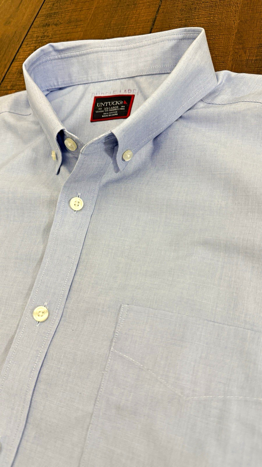 UNTUCKit Men’s 2XL Light Blue Solid Cotton Woven Short Sleeve Classic Button-Up UNTUCKit Men’s 2XL Light Blue Solid Cotton Woven Short Sleeve Classic Button-Up