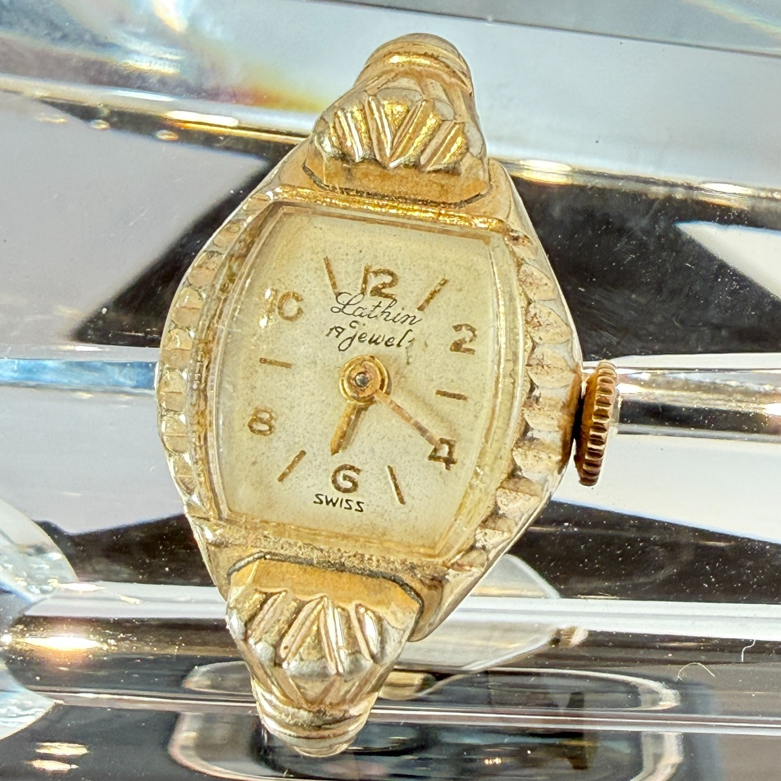 Lathin Vintage 1940s Manual Wind 17J Art Deco Tonneau Gold Tone Bracelet