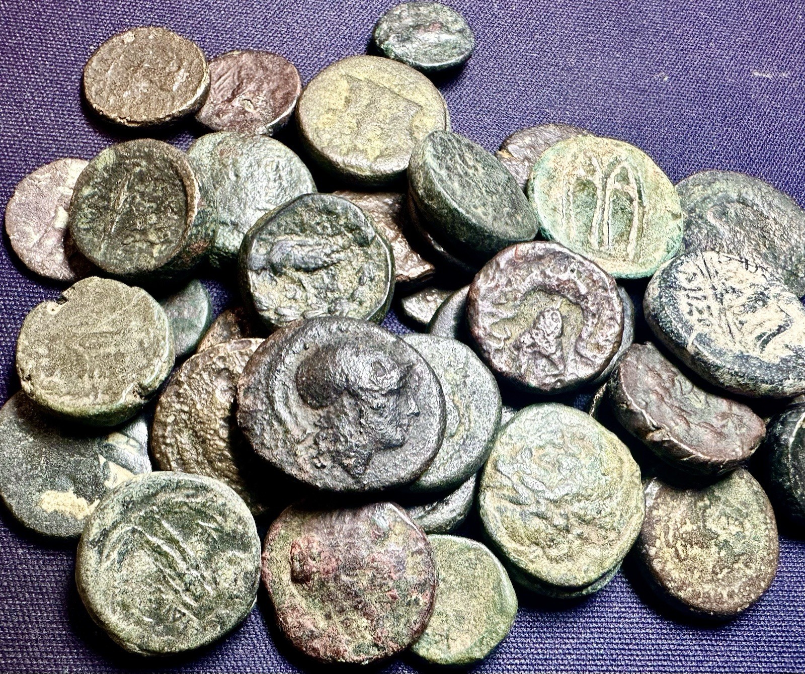 Genuine Ancient Greek Coins 3rd-1st Century BC Genuine Ancient Greek Coins 3rd-1st Century BC