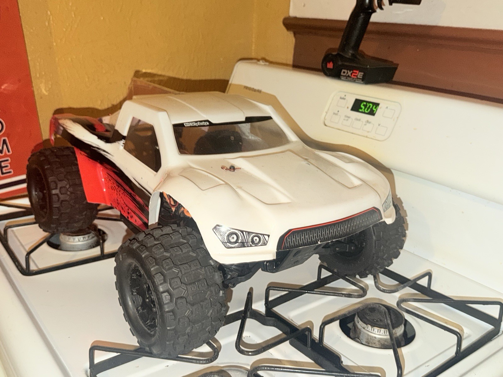 Tekno SCT 10.3 kit Fully Built 6S Tekno SCT 10.3 kit Fully Built 6S