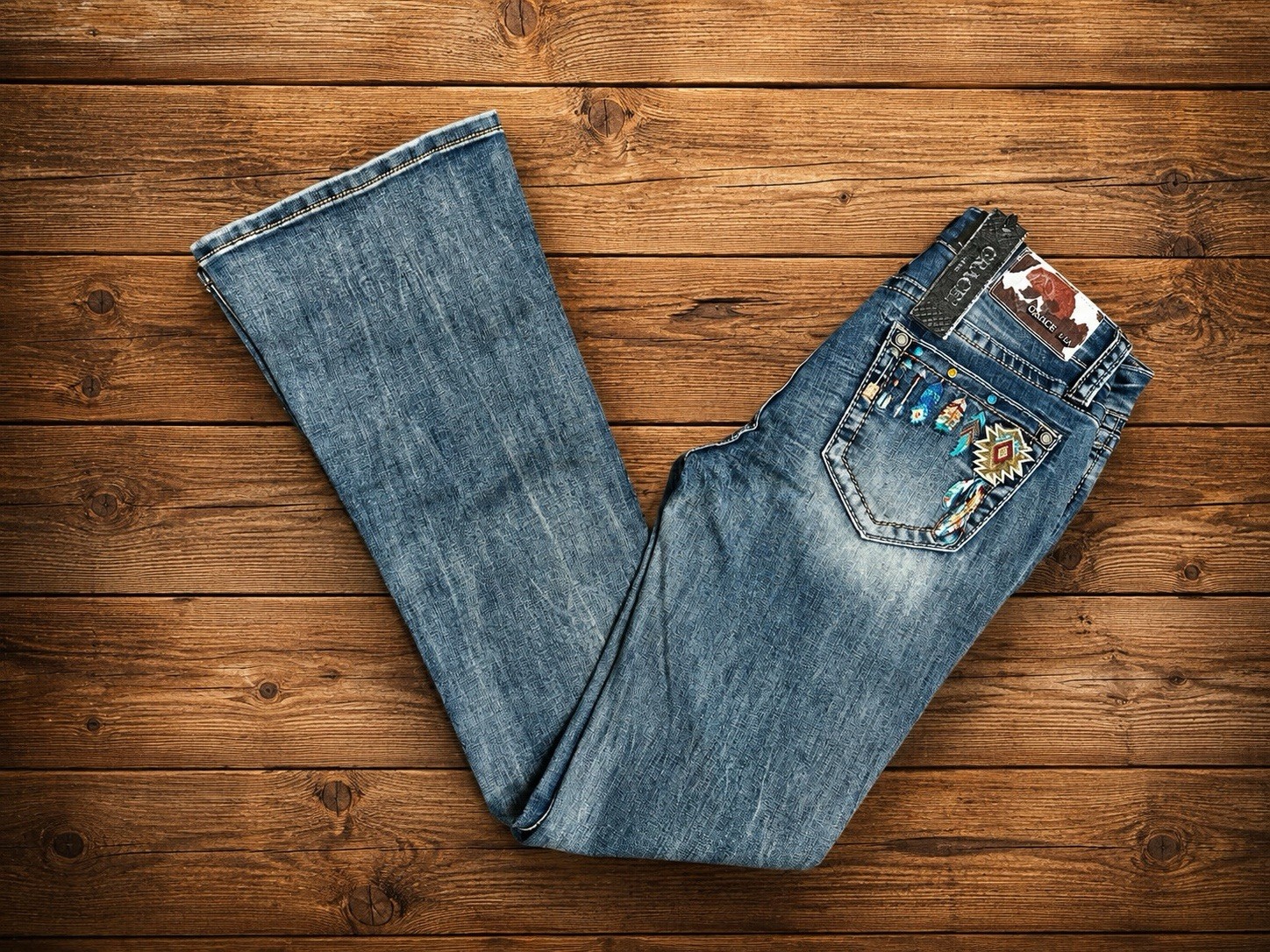 Grace in LA Women's Flare Jeans American Indian Dreamcatcher & Arrows 61990 Grace in LA Women's Flare Jeans American Indian Dreamcatcher & Arrows 61990