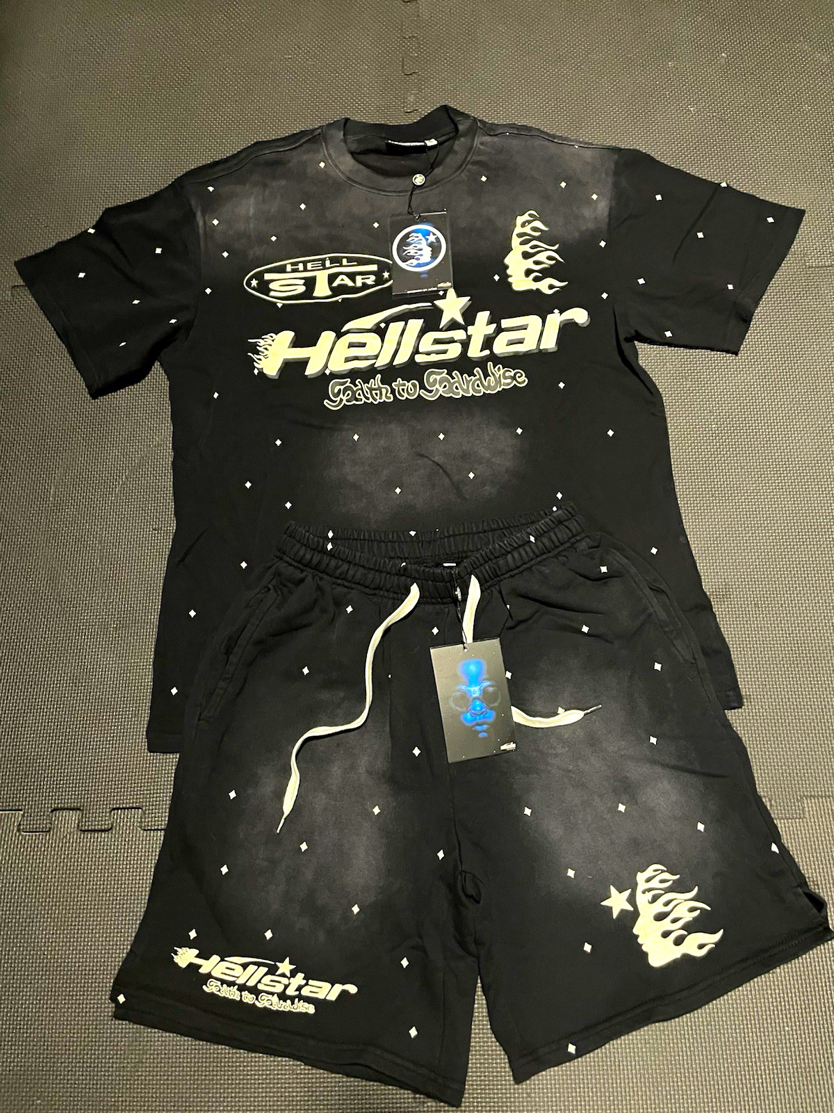 HELLSTAR Men\'s 2-Piece T-Shirt & Shorts Logo Drawstring Pockets Black L