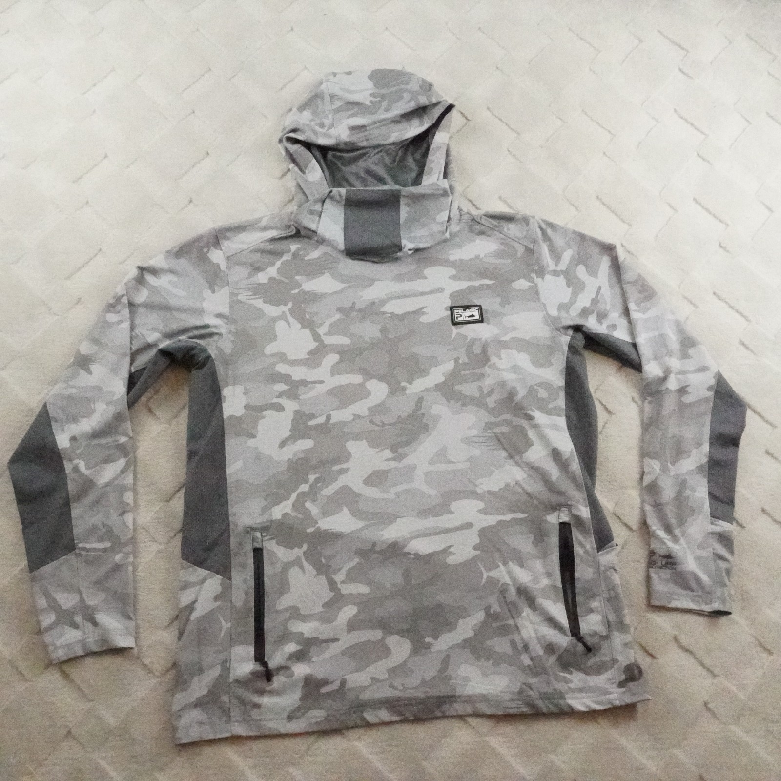 Pelagic Exo-Tech Hoodie Mens large Gray Camo Fishing Performance Face Mask
