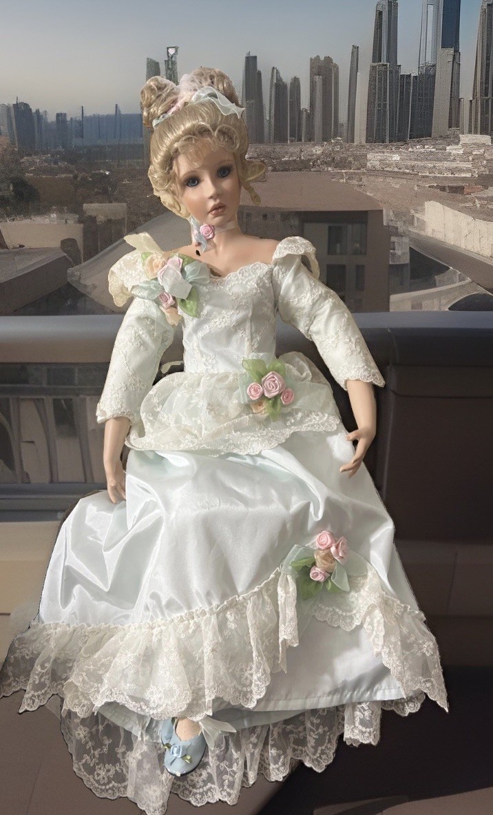Vintage Elite Porcelain Doll “Precious” LE 17/1000, 28 inBy Karen Alderson Vintage Elite Porcelain Doll “Precious” LE 17/1000, 28 inBy Karen Alderson