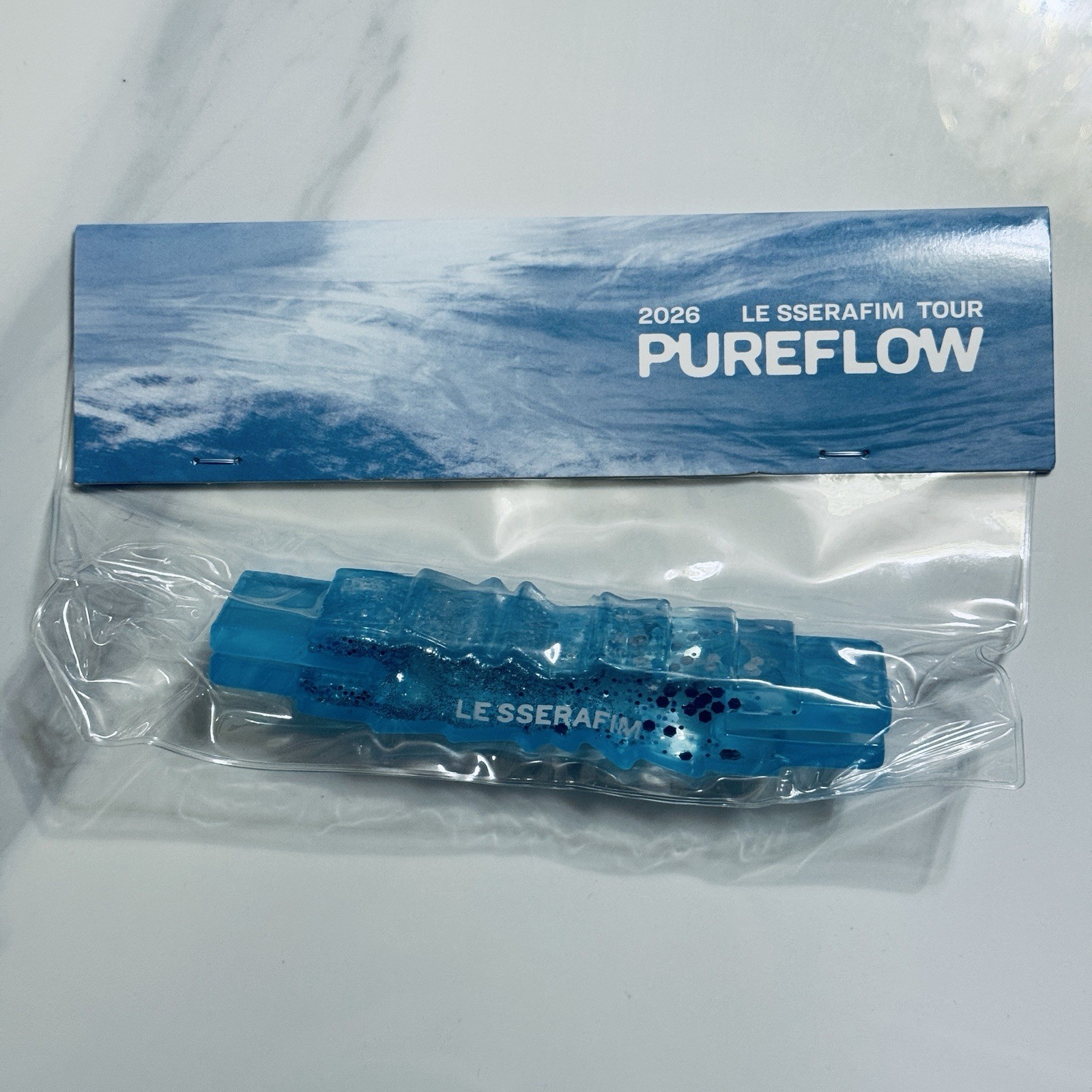 LE SSERAFIM Pureflow Tour US Exclusive VIP Merchandise - Blue Glitter Squishy LE SSERAFIM Pureflow Tour US Exclusive VIP Merchandise - Blue Glitter Squishy