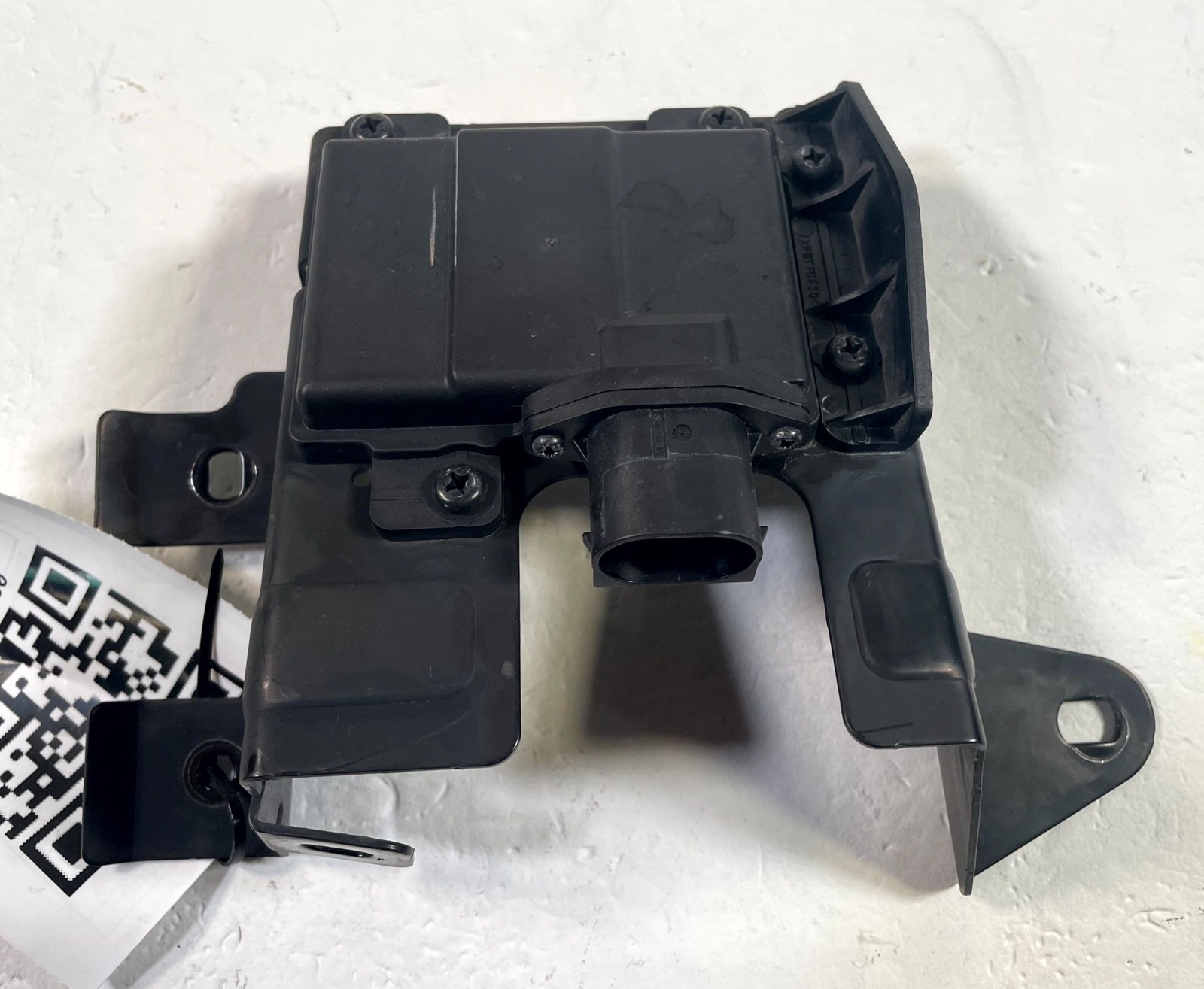 2022-2024 HYUNDAI TUCSON REAR LEFT BLIND SPOT DISTANCE RADAR SENSOR # 114851