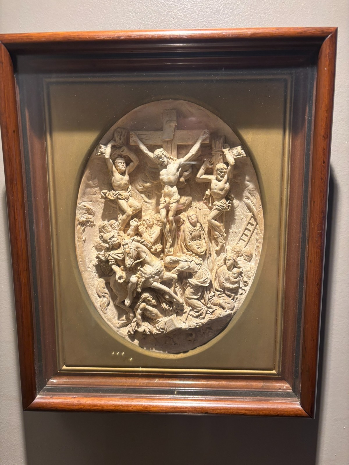 Antique / Vintage Framed Bas-Relief Carving – The Crucifixion of Christ / Calvar Antique / Vintage Framed Bas-Relief Carving – The Crucifixion of Christ / Calvar