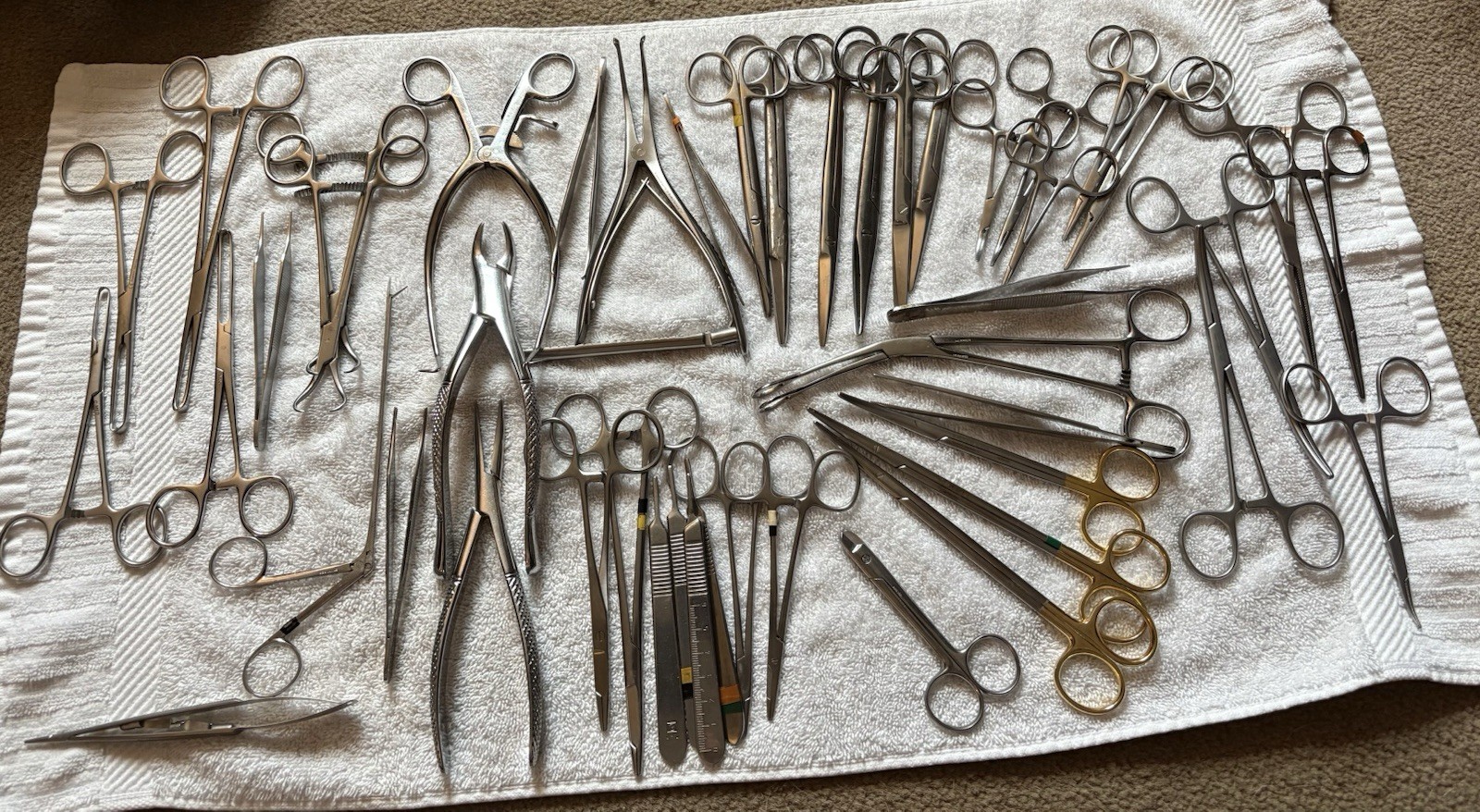 Medical Surgical Stainless Instruments Tools Mixed Lot. 40+ Pieces Medical Surgical Stainless Instruments Tools Mixed Lot. 40+ Pieces
