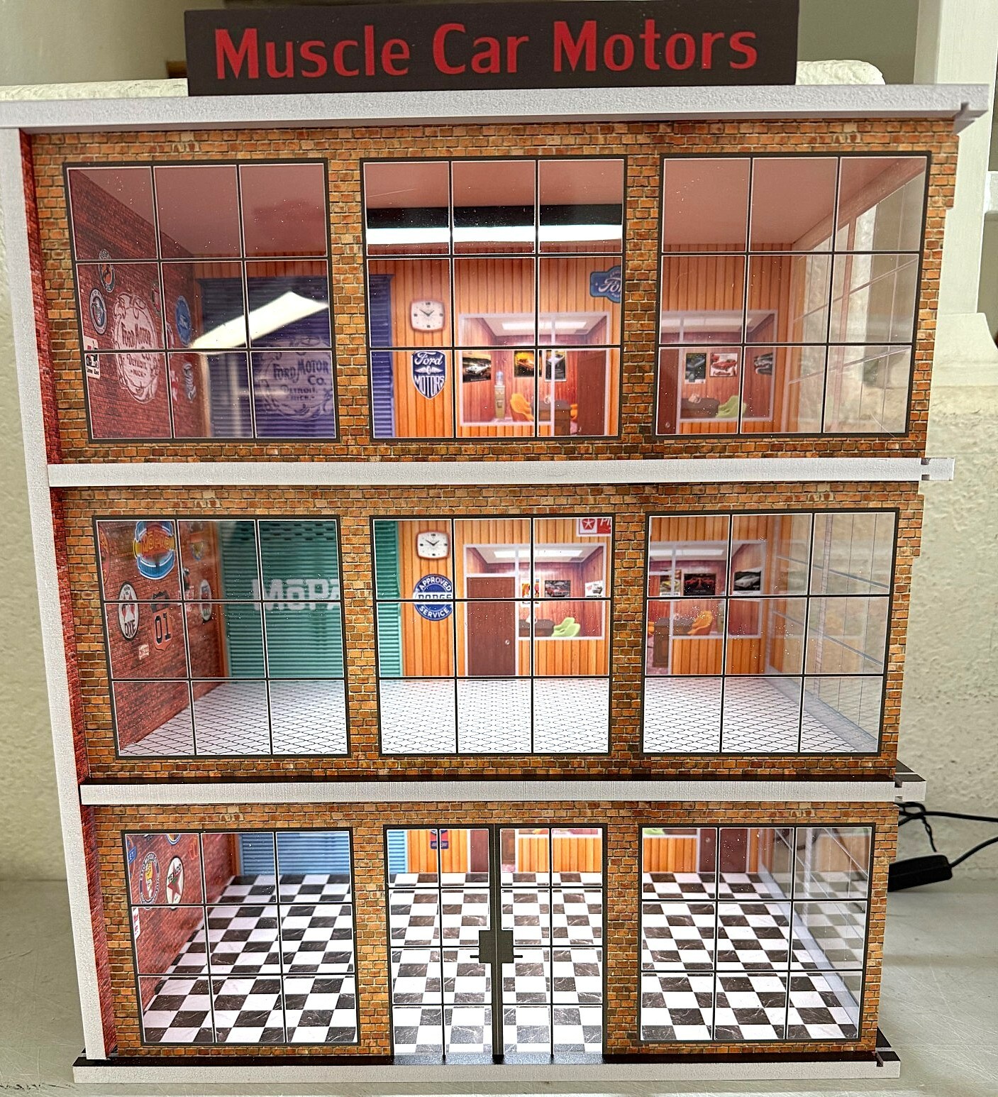 1/24/25th SCALE, MUSCLE CAR MOTORS SHOWROOM DIORAMA, RIGHT or LEFT WINDOWS