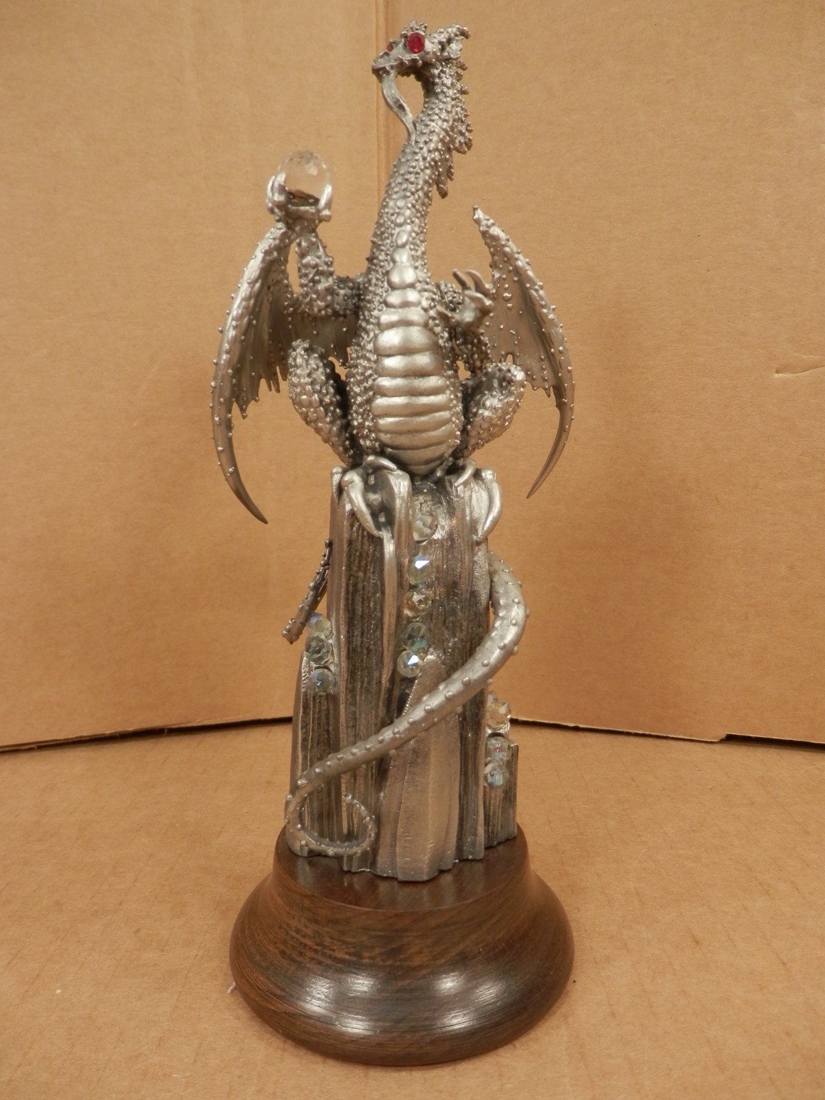 James Lane Casey Vintage 1986 Perth Pewter Crystal Dragon 1493/2500 LE02