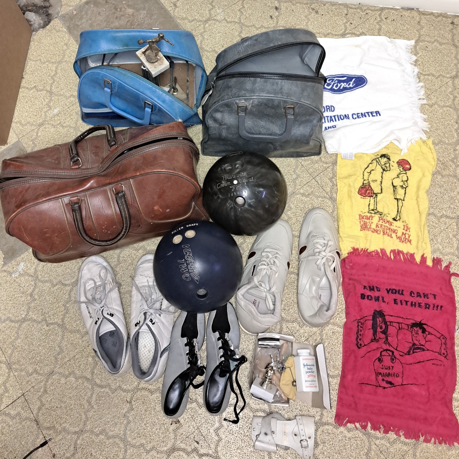 Vintage Bowling Bags Shoes, Balls Brunswick Crown Jewel, Columbia 300 Vector Two