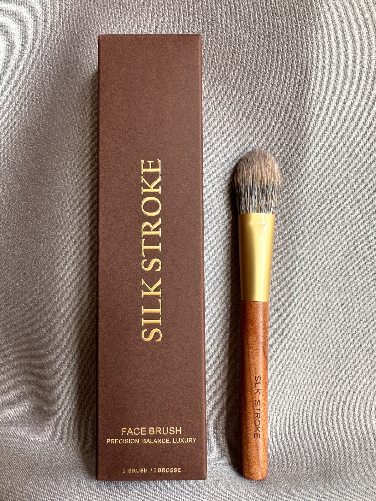 SILK STROKE Luxury Face blush & Contour Brush – Yellow Squirrel Hair