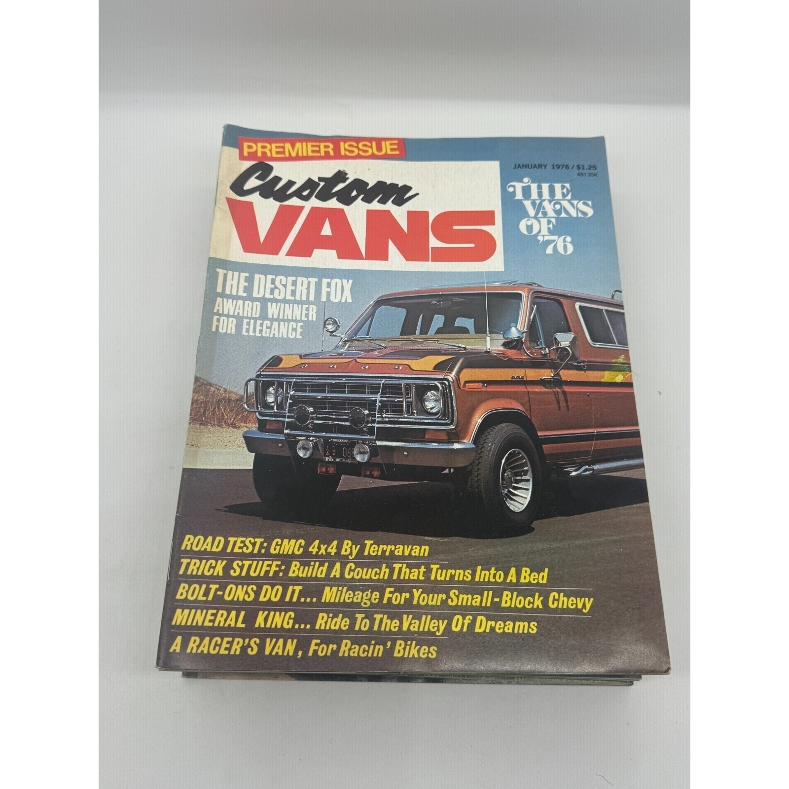 VINTAGE CUSTOM VANS MAGAZINE FIRST ISSUE - JAN 1976 - GMC 4X4 BOLTONS RACER VAN VINTAGE CUSTOM VANS MAGAZINE FIRST ISSUE - JAN 1976 - GMC 4X4 BOLTONS RACER VAN