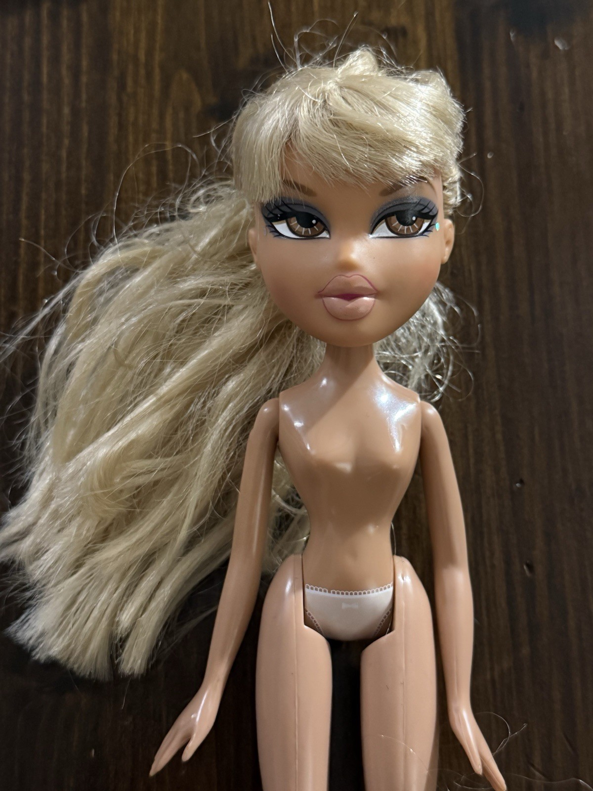 Bratz Forever Diamondz Vinessa 2006 Fashion Doll Bratz Forever Diamondz Vinessa 2006 Fashion Doll