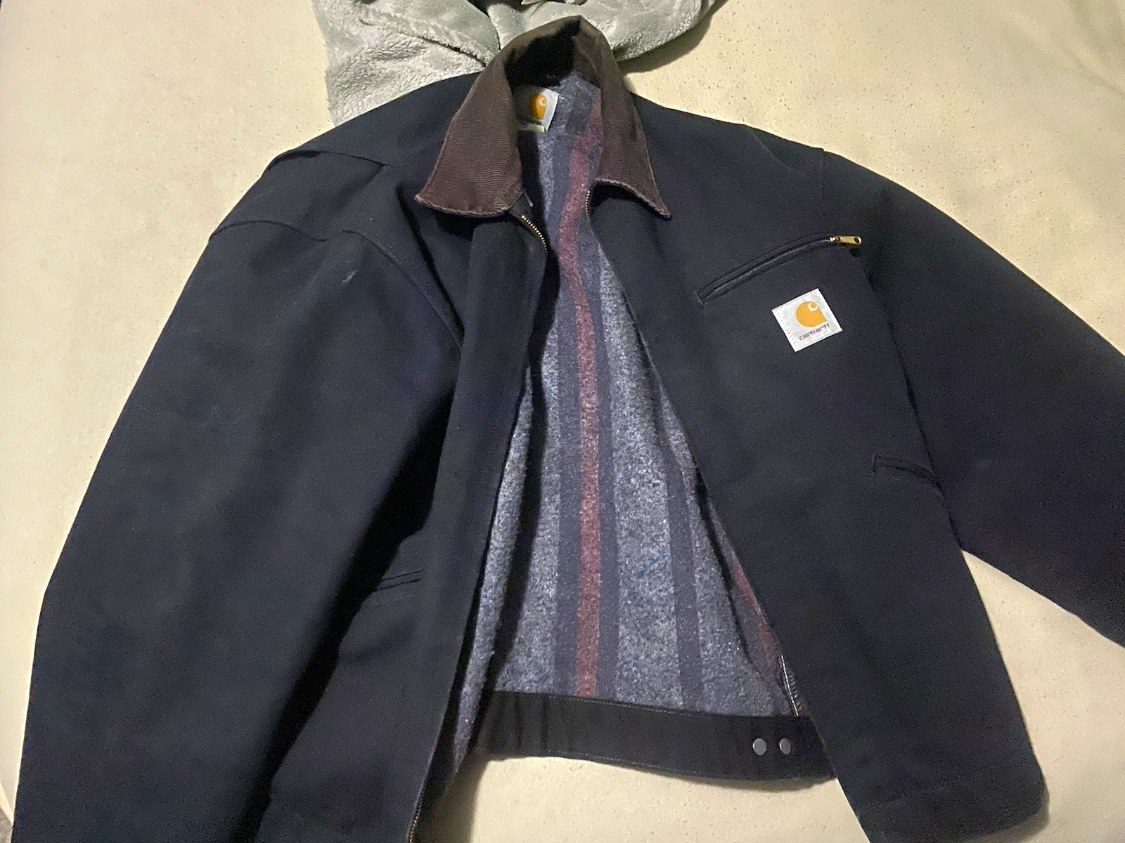 Carhartt J01 Men’s Black Lined  vintage Workwear Jacket, Size 46 (46 in Chest) 