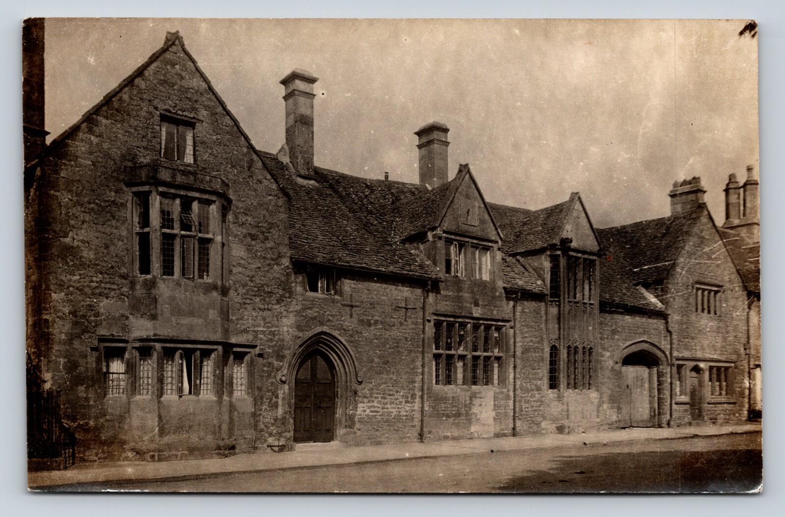 RPPC Grevel House CHIPPING CAMPDEN 14th-Century Architecture VINTAGE Postcard