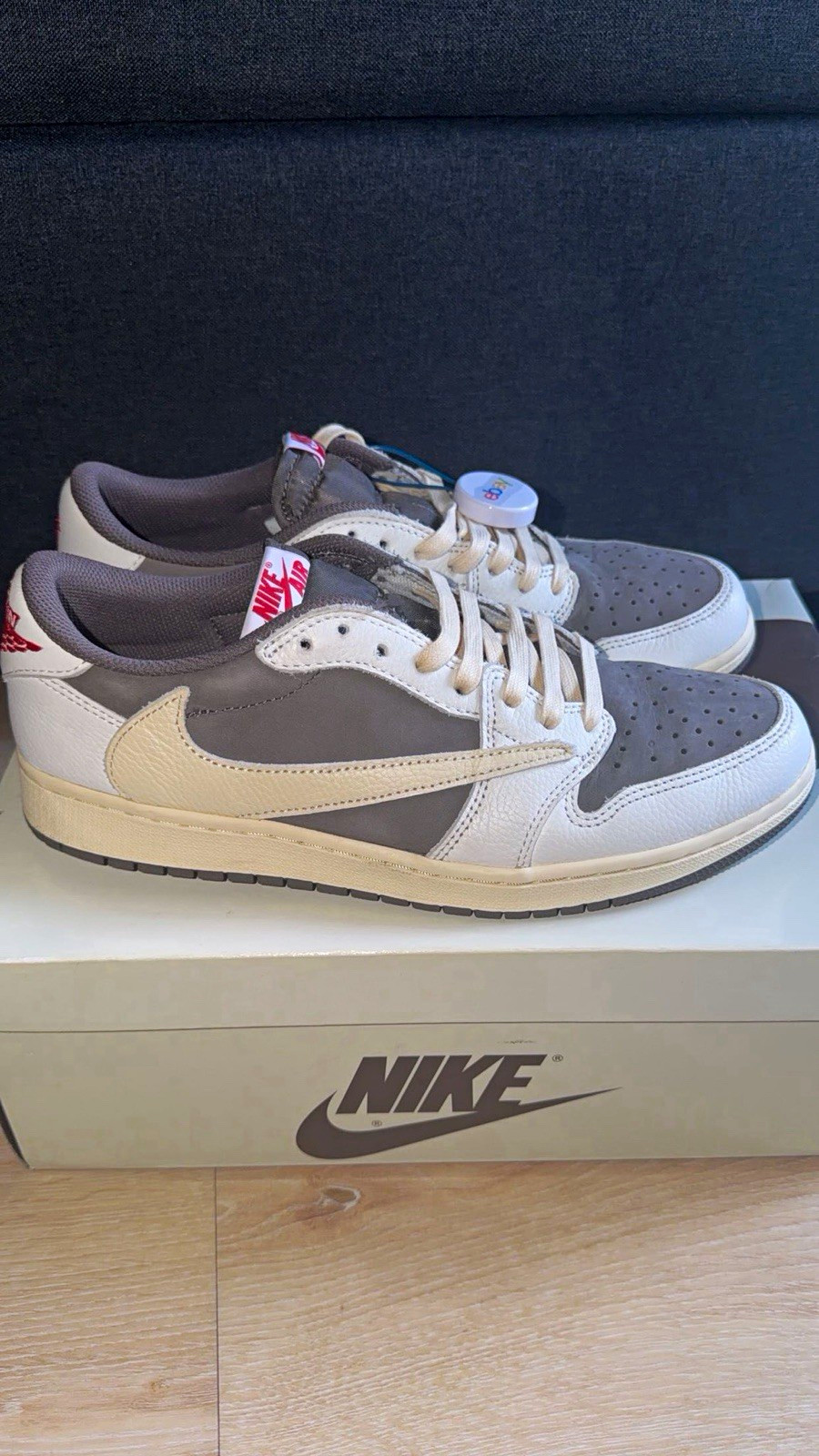 Nike Air Jordan 1 Low Men’s Leather Low Top Lace Up Sneakers Gray/White