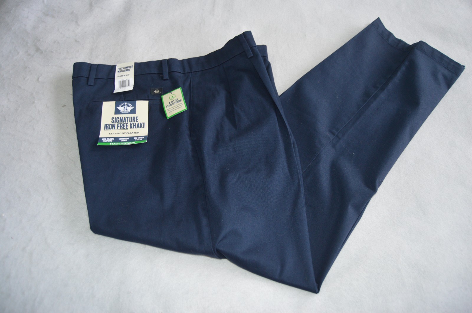 Dockers Signature Khaki Classic Fit Pants Pleated Navy Blue