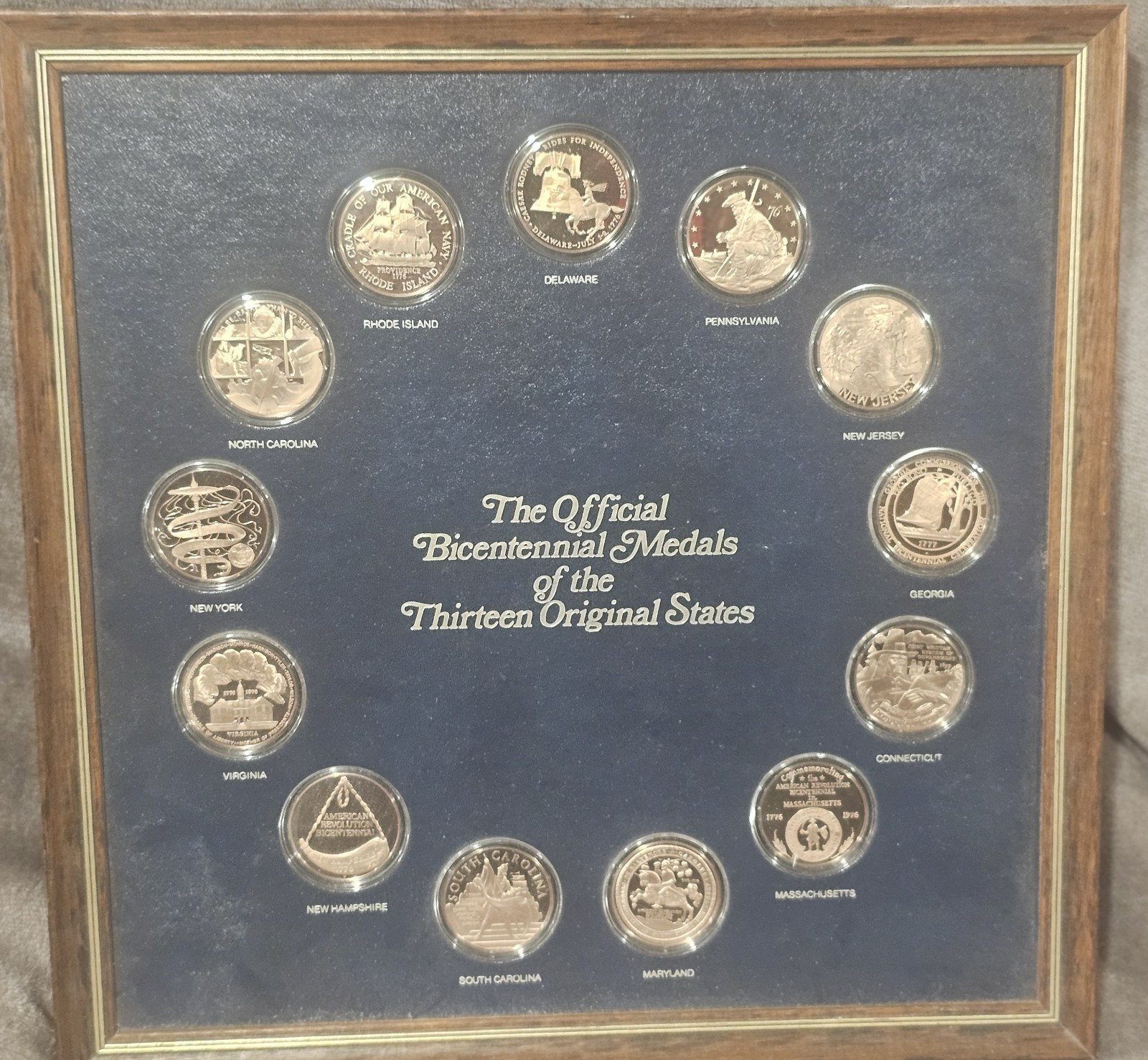 FRANKLIN MINT OFFICIAL BICENTENNIAL MEDALS OF THIRTEEN ORIGINAL STATES BRONZE