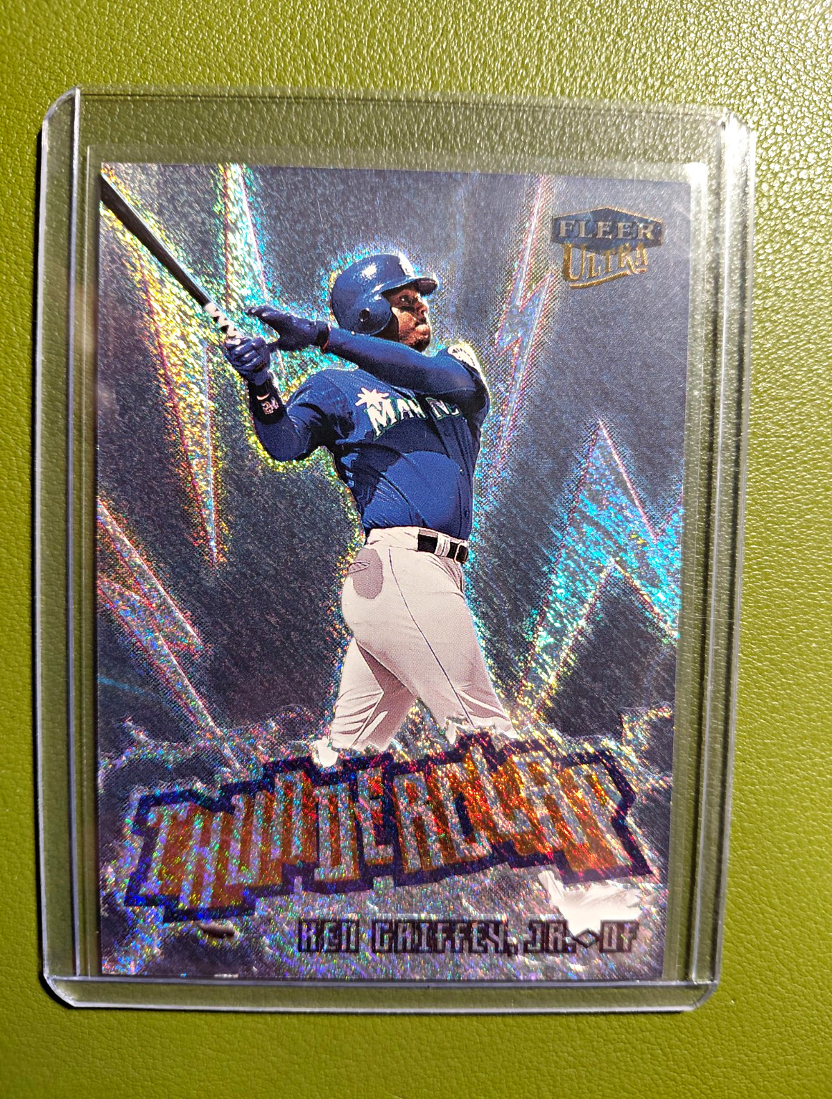 Fleer Ultra 1999 Ken Griffey Jr Thunder Clap Insert 🔥 Fleer Ultra 1999 Ken Griffey Jr Thunder Clap Insert 🔥