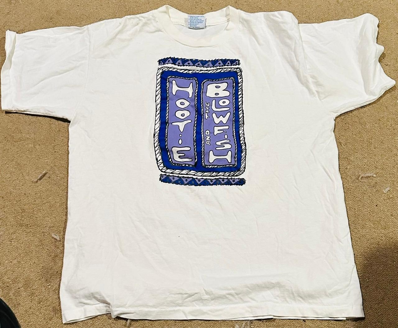Vintage Y2K Hootie And The Blowfish Cause They Don’t Look Like You T-Shirt XL Vintage Y2K Hootie And The Blowfish Cause They Don’t Look Like You T-Shirt XL