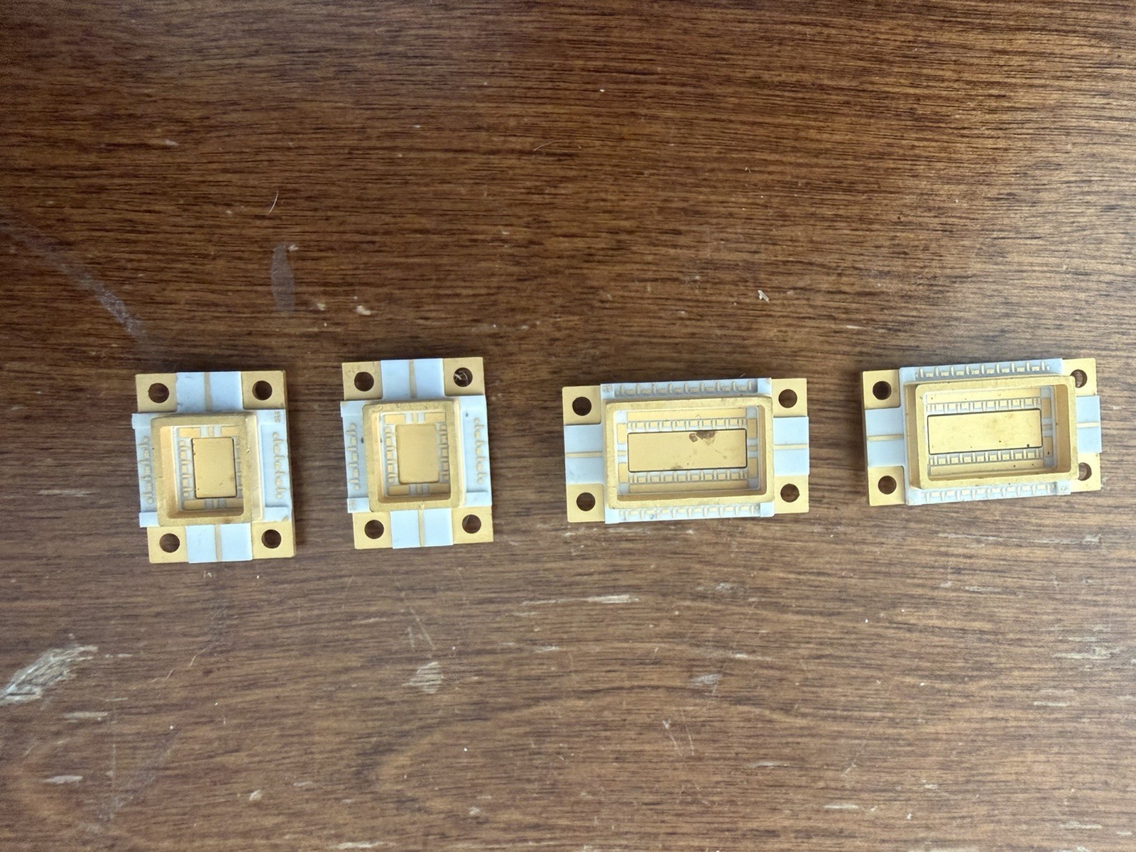 Lot of 4 Vintage Gold Ceramic RF Microwave Power Transistor Packages Bery. Oxide Lot of 4 Vintage Gold Ceramic RF Microwave Power Transistor Packages Bery. Oxide
