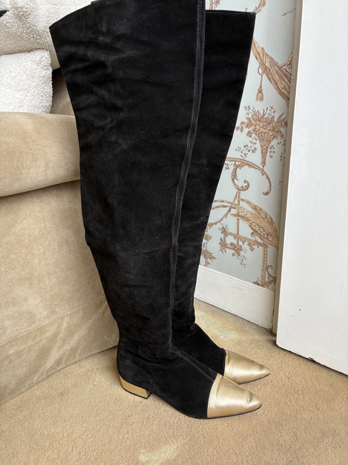 Vtg Gianni Versace Black Suede Black Gold AW1994 Boots 37.5 Vtg Gianni Versace Black Suede Black Gold AW1994 Boots 37.5
