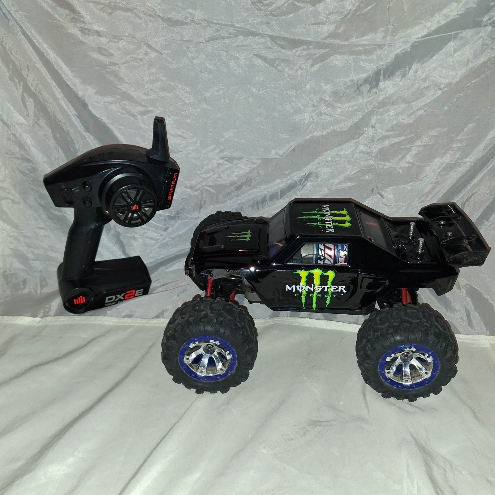 1/16th Traxxas Erevo XL-5 esc upgrade/12t motor/summit tires/Spektrum DX2E DSMR 