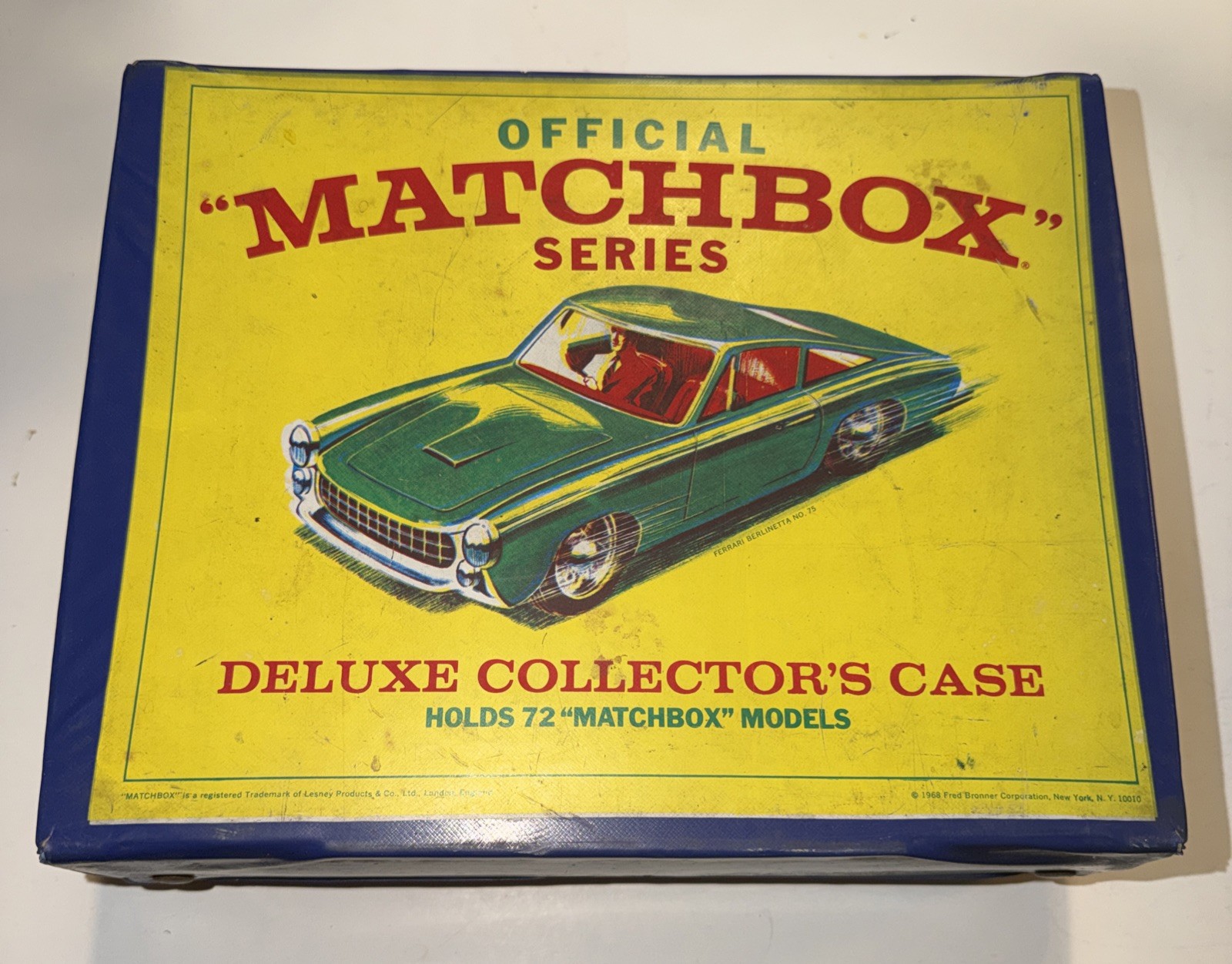 Vintage 1968 Lesney Official Matchbox Series Collector\'s Case & 23 Cars