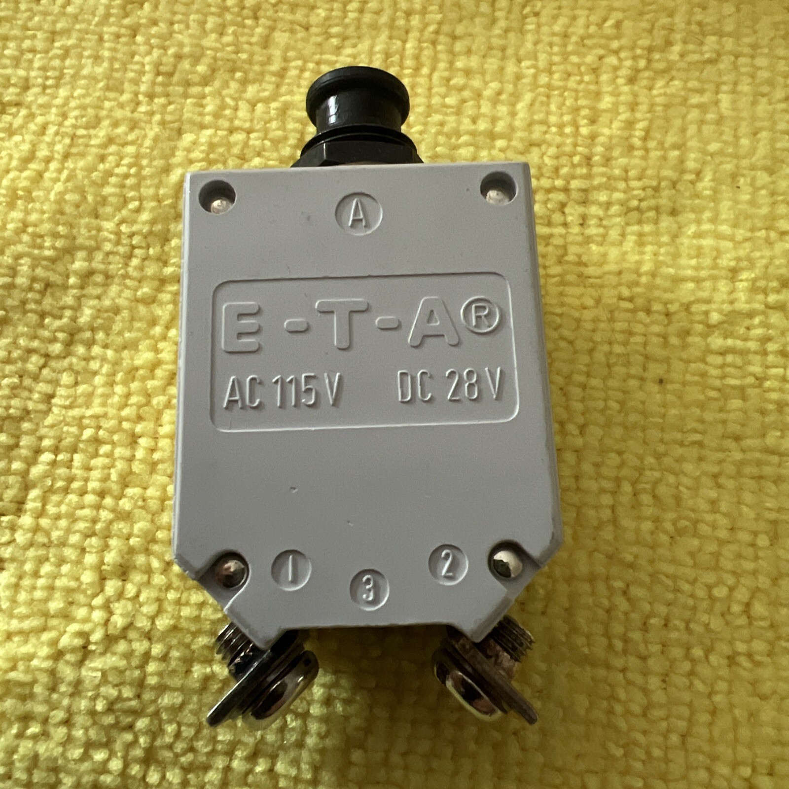 New E-T-A 482-G212-K1M1-A1S0 PUSH BUTTON CIRCUIT BREAKER AC115V DC28V 50 amp New E-T-A 482-G212-K1M1-A1S0 PUSH BUTTON CIRCUIT BREAKER AC115V DC28V 50 amp