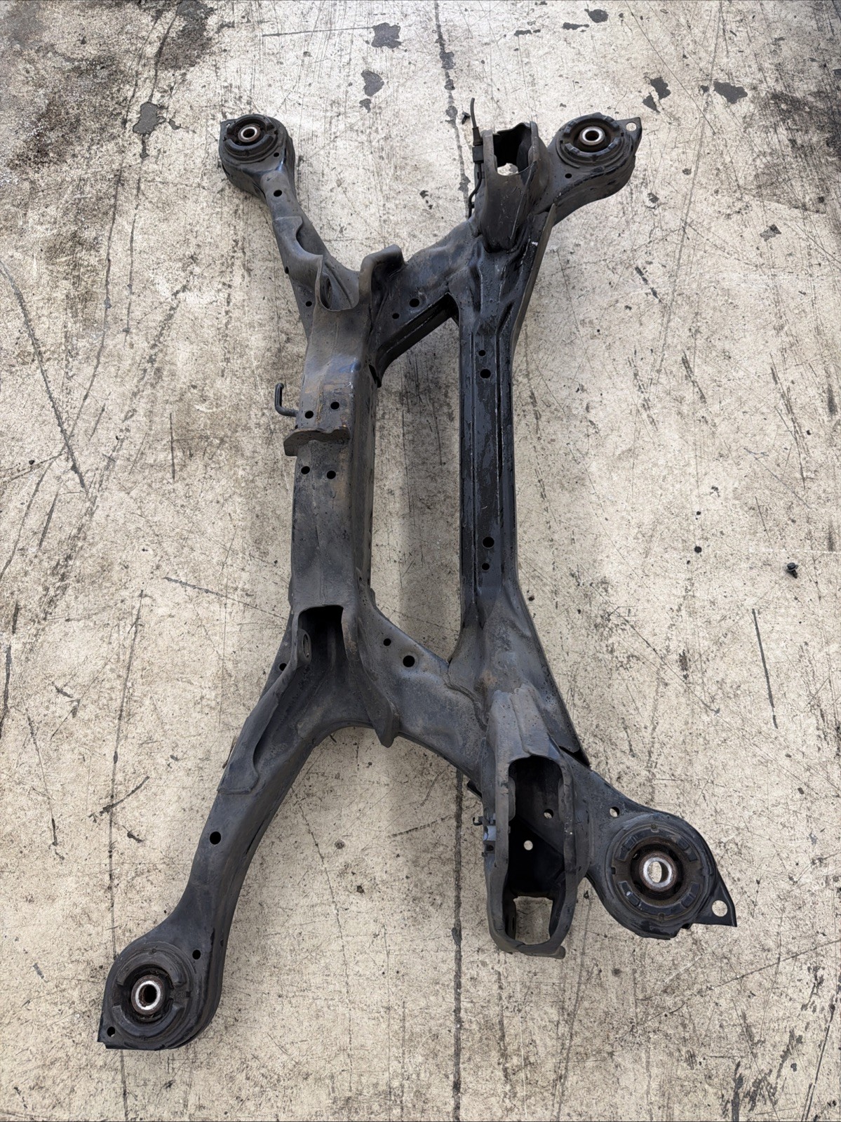 2005-2010 FWD Honda Odyssey Rear Subframe Crossmember Engine Cradle OEM 2005-2010 FWD Honda Odyssey Rear Subframe Crossmember Engine Cradle OEM