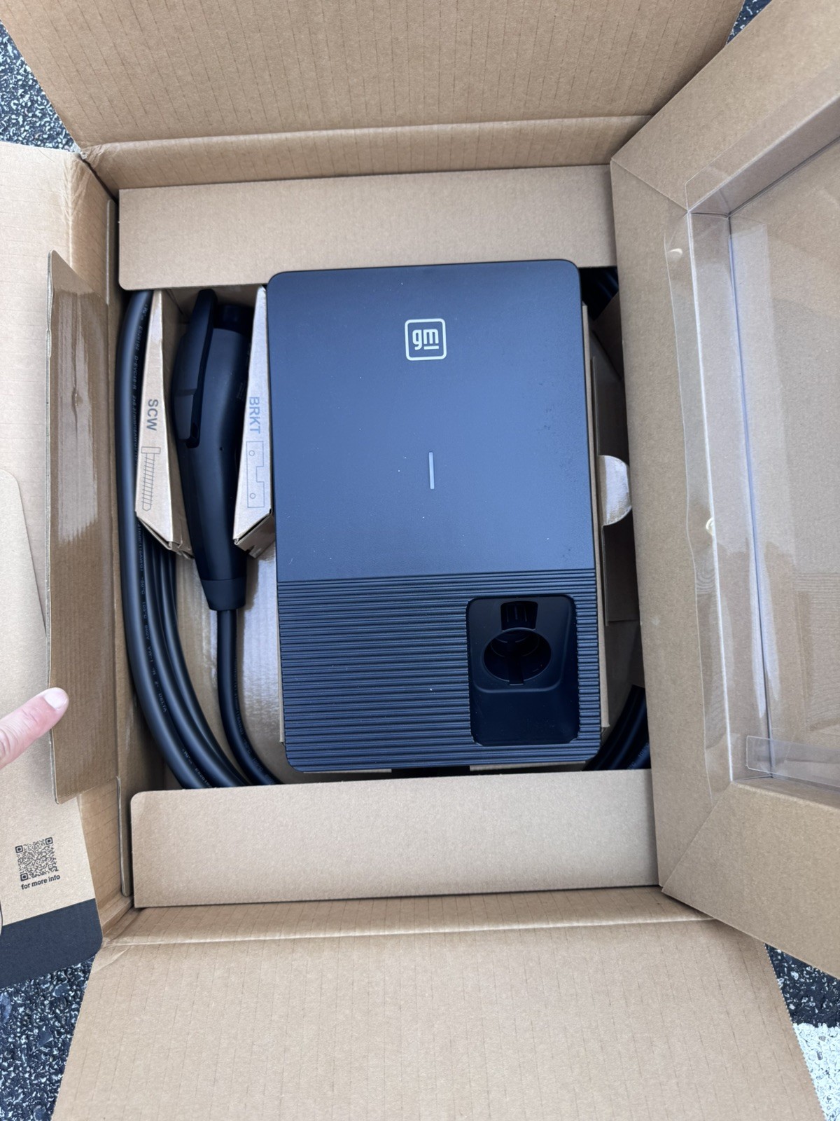 GM Chevrolet Cadillac GMC PowerUp 2 (J1772) EV Charger 85874328 OEM NEW GM Chevrolet Cadillac GMC PowerUp 2 (J1772) EV Charger 85874328 OEM NEW