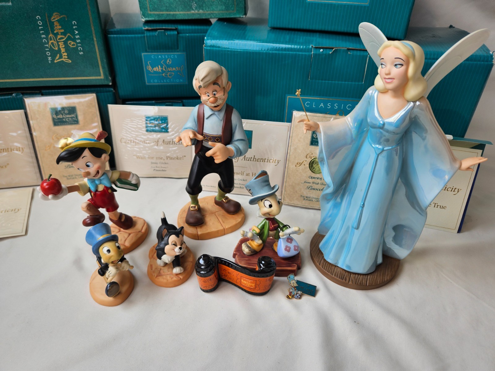 7 Piece WDCC Pinocchio Set with Boxes and COA 7 Piece WDCC Pinocchio Set with Boxes and COA
