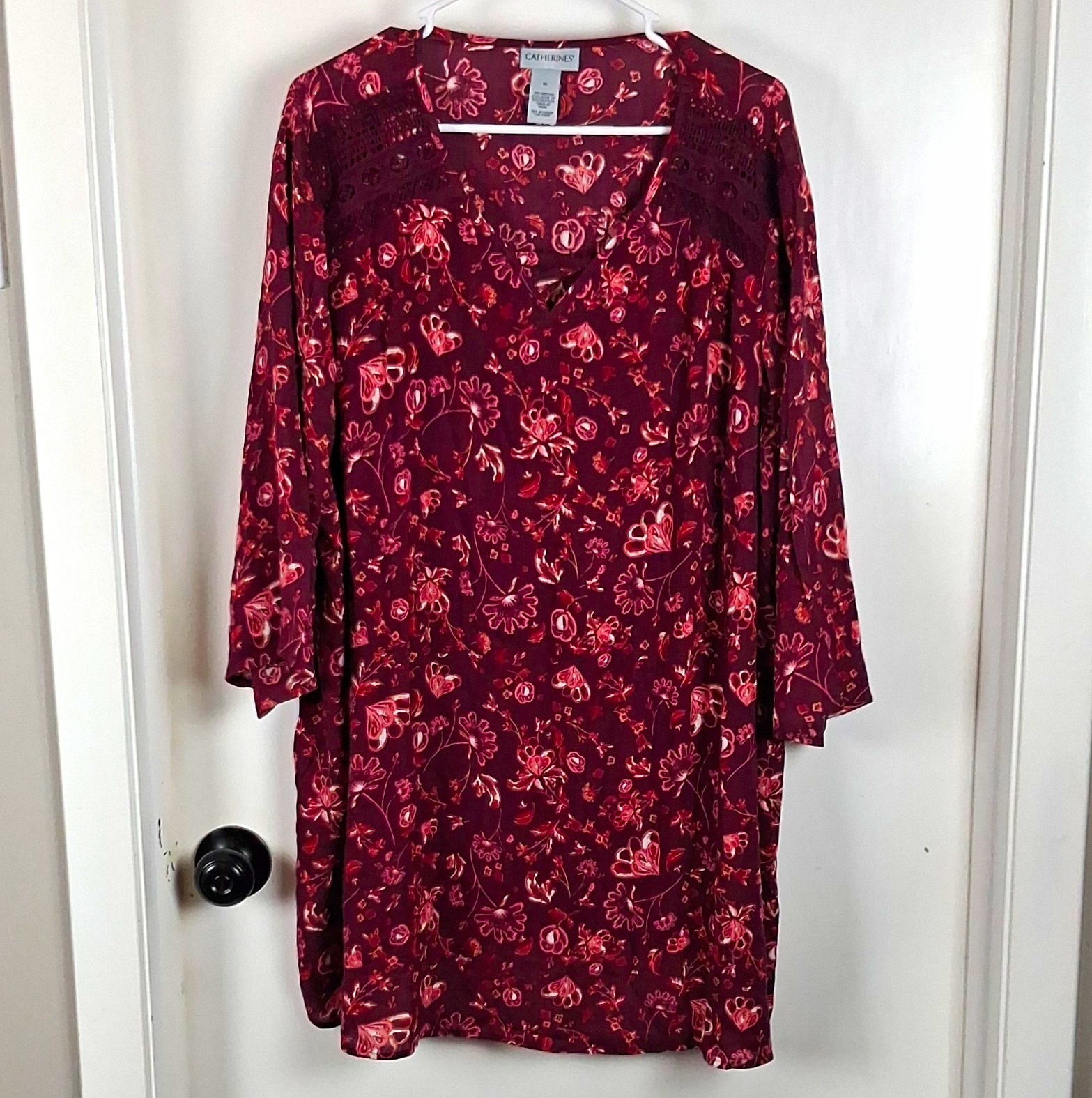 Catherines 1X Plus Burgundy Pink Floral V-Neck Tunic Blouse Lace 3/4 Sleeve Catherines 1X Plus Burgundy Pink Floral V-Neck Tunic Blouse Lace 3/4 Sleeve