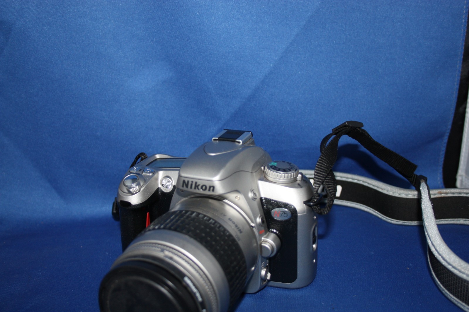 Nikon N65 35mm SLR Film Camera AF Nikkor 28-80mm Lens Tested W/2 New Batteries Nikon N65 35mm SLR Film Camera AF Nikkor 28-80mm Lens Tested W/2 New Batteries