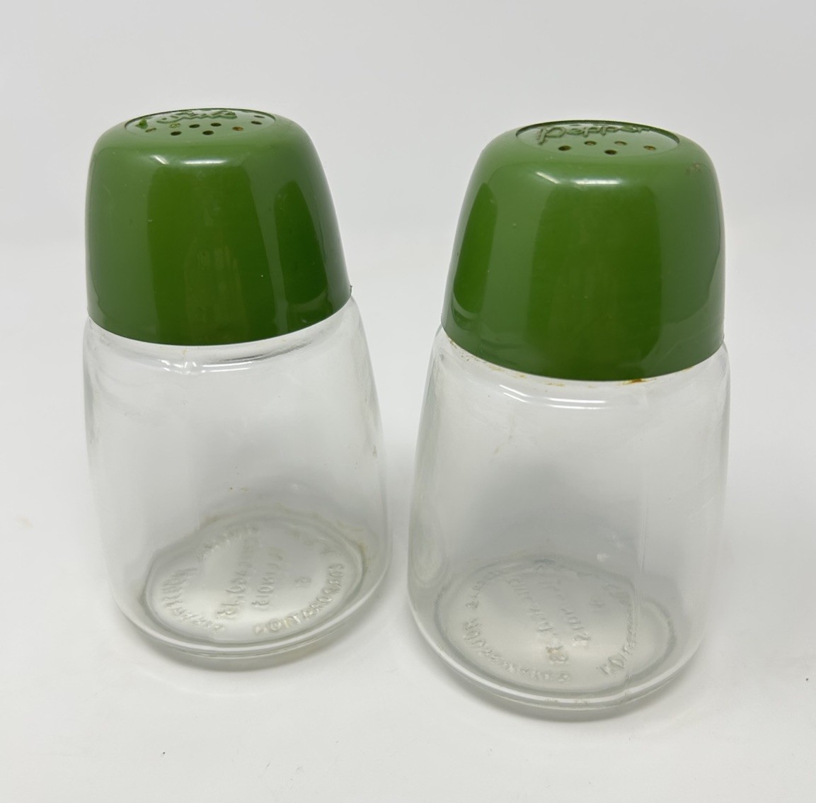 Vintage 1970s Federal Housewares Salt Pepper Shakers Avocado Green Glass USA