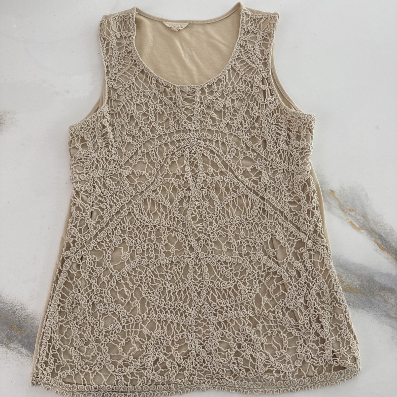 Adiva Women\'s Sleeveless Champagne Crochet Lace Top Size Medium