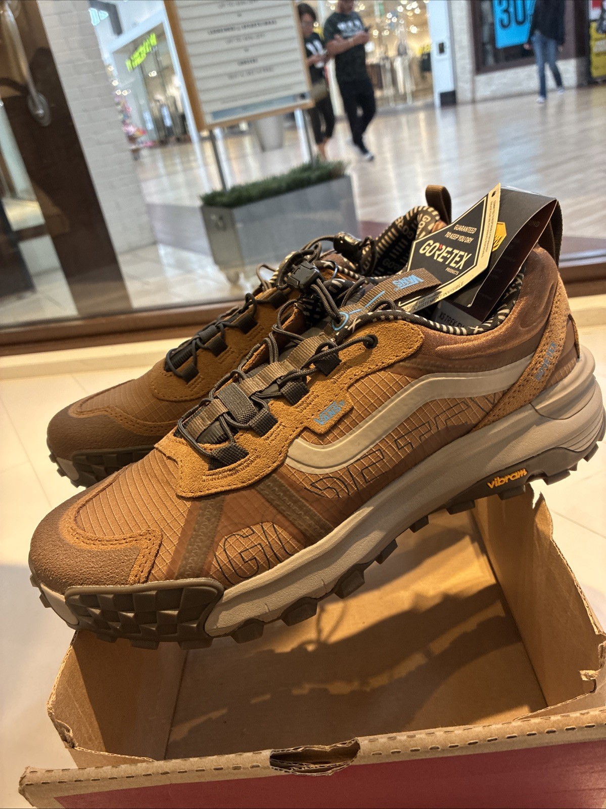 Vans MTE Crosspath XC GORE-TEX Chipmunk Brown Hiking Shoes Men\'s Sz 11 US NEW Vans MTE Crosspath XC GORE-TEX Chipmunk Brown Hiking Shoes Men\'s Sz 11 US NEW