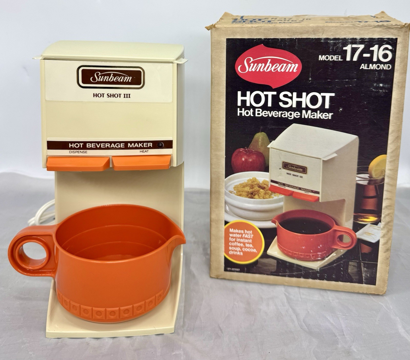 VTG NEW Sunbeam Hot Shot Hot Beverage Maker Model 17-16 Almond Sealed Brand New