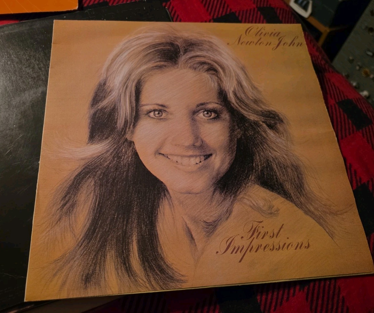 OLIVIA NEWTON JOHN \