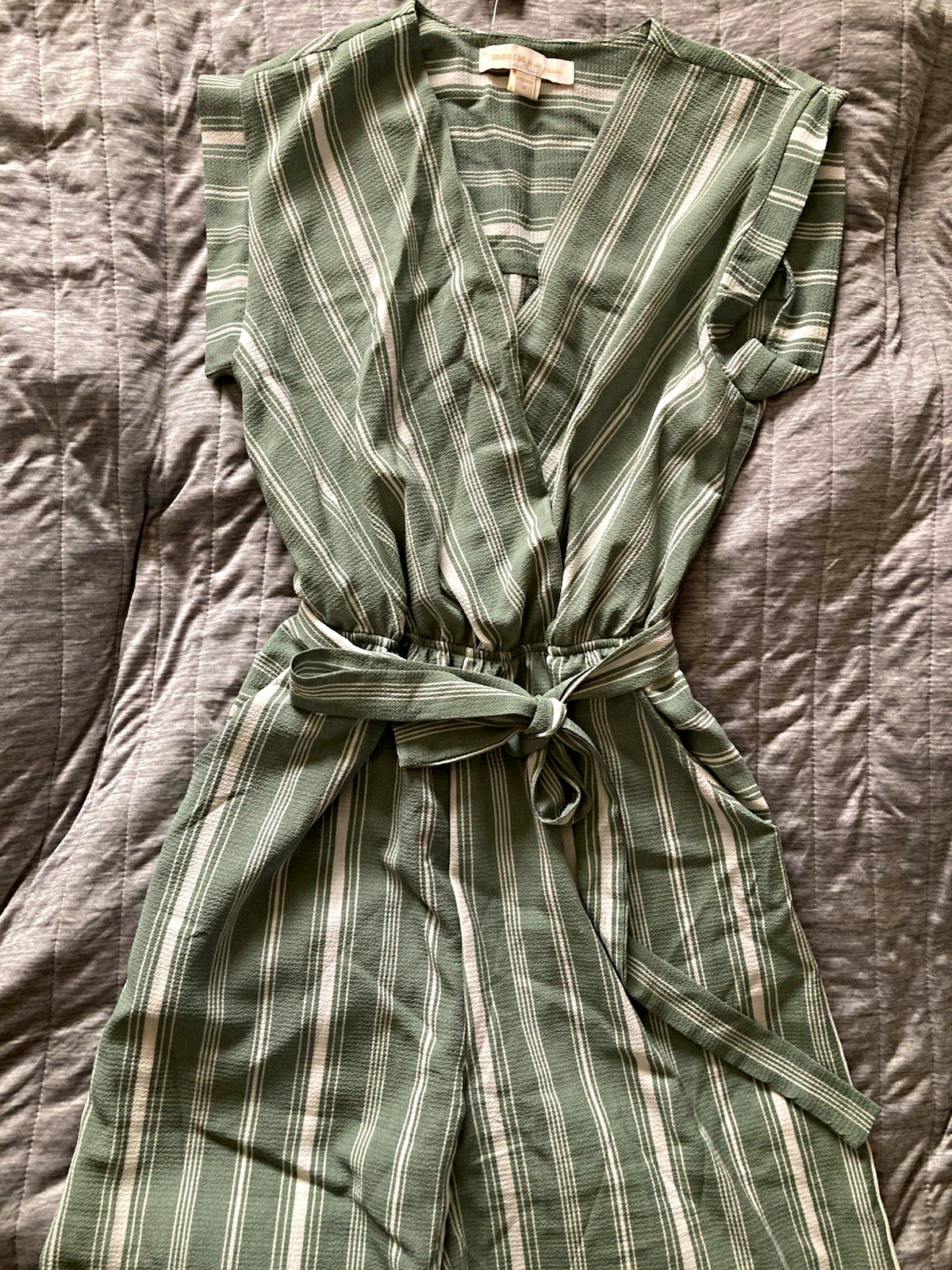 Monteau Los Angeles Green/White Striped Sleeveless V-Neck Wide-Leg Jumpsuit M