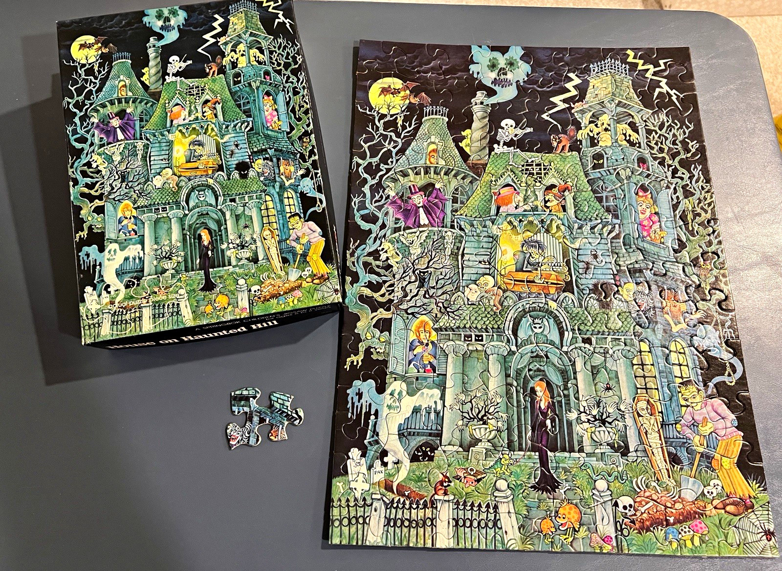 Vintage 1973 Springbok House on Haunted Hill 100pc Puzzle COMPLETE + EXTRA PIECE
