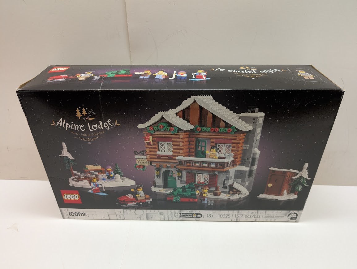 LEGO 10325 Icons: Alpine Lodge Holiday Christmas City New & Sealed w/ Shelf Wear