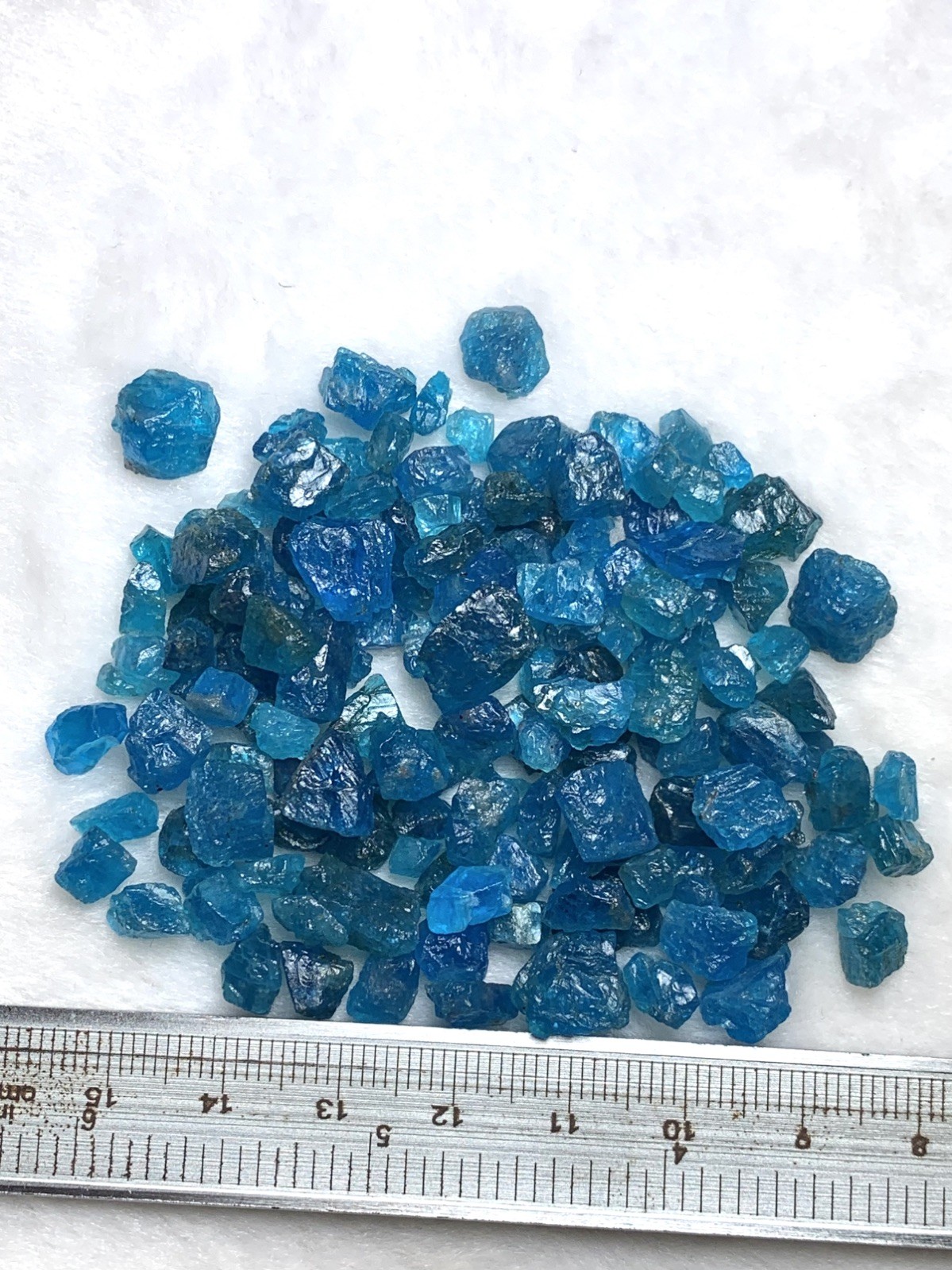 48 g. Natural Rough Blue Apatita Crystals Having Color From Africa 48 g. Natural Rough Blue Apatita Crystals Having Color From Africa