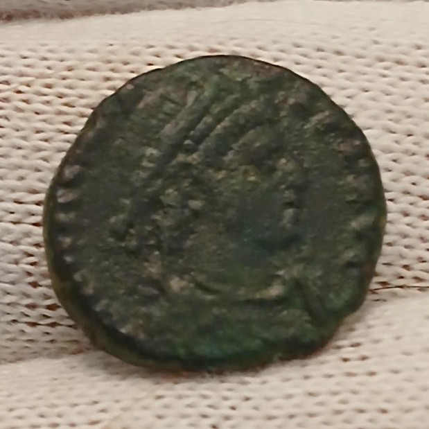 Constantine The Great Or Constantius II Roman Coin 335-340 A.D Constantine The Great Or Constantius II Roman Coin 335-340 A.D